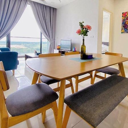 D'Pristine Legoland Apartment นุสาจายา ภายนอก รูปภาพ